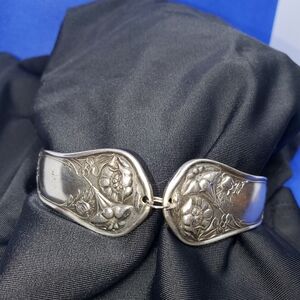 Handcrafted silver spoon bracelet vintage flowers lobster clasp